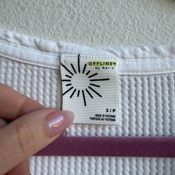$5/$25 Offline Aerie Voop Oversized Waffle Henley Relaxed Fit Size Small White - Picture 4 of 7